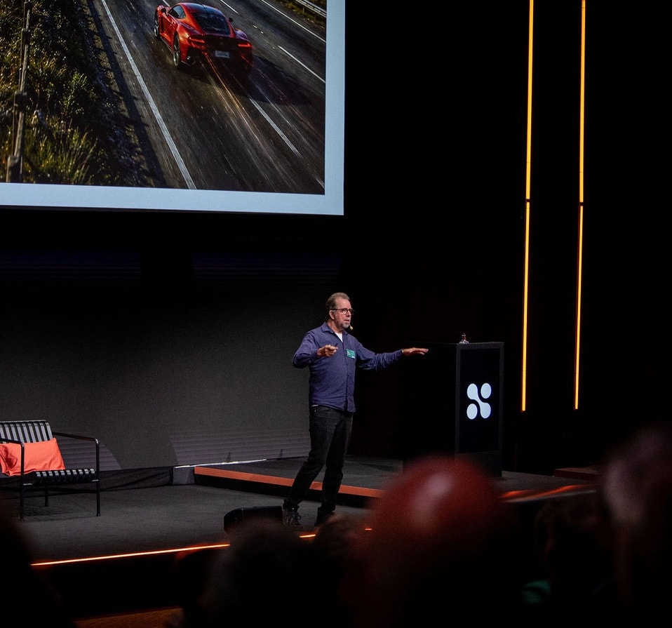Henrik Kniberg presenting to an audience at a conference